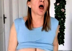 Busty Hot Gilf Play With Pussy