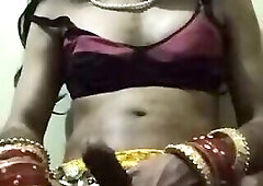 Horney Indian shemale pornstar