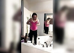 I love drinking and getting wet with void urine until am trickling moist and my stomach is full of delightful golden liquid. when I don't have sc