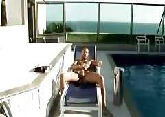 Hardcore Threeway Ass Splitting In A Pool