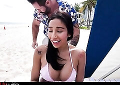 TouchMyWife - Exotic Housewife Bangs Employee on Vacation - Friend Berry