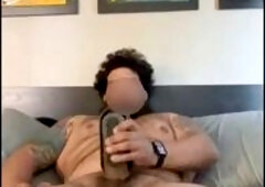 You just chill and watch me work my lollipop