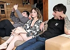I suck my spouse's ally's dong during the time that this chab's in stream