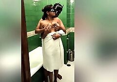 Indian Couple Go To Luxury Hotel Enjoy There And Fucked In Bathtub