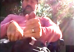 Outdoor Getting off: He Jerks It in the Garden