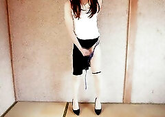 Shemale Bitch　Standing masturbation