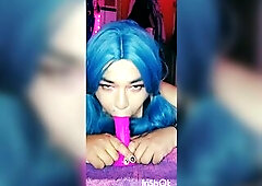 Sissy gives sloppy deepthroat