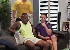 Hot gay threesome sex with Devin Des and Pheonix Fellington