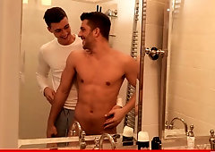 Bruce Querelle enjoys barebacking after shaving