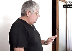 Cogiendo en silencio mientras mi prima me vigila: El plan perfecto con mi macho FIT-chavitaxxx-keilabassi-elnonohub