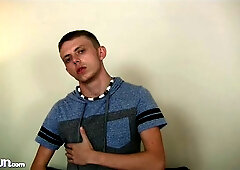 Ryan Chadwick builds up a real nice pace