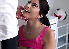 Latina teen Angel Gostosa deepthroats her big dicked coach