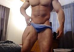 Straight Alpha Hairy Bodybuilder Muscle Worship (1/4)