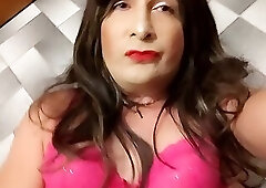 Masturbating in pink with long fakenails