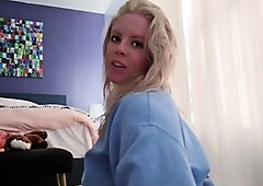 Webcam busty blonde stripped covered by oil anal masturbate