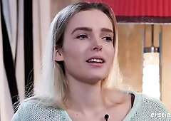 Sandy S makes her pussy tremble with dildo and fingers