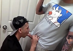 Nothing hotter than a horny stud sucking dick