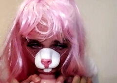 Sloppy throatfuck for this tractable wench