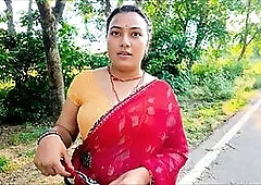 Dost ki unsatisfied bibi fucked by me bhabi jungle me akeli lift deke sex done hot Hindi viral video