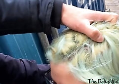 Me corro en la cara de mi Ex después de una mamada pública y hace un Cumwalk en Leidseplein, Ámsterdam