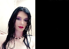 Nude crossdresser drains off in the douche