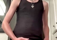 Suspended lad plows fucktoy with popshot