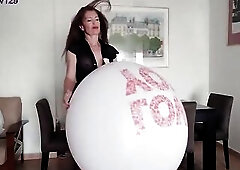 Hi my beautiful looners. See me blow to pop a 36 inch balloon with an electric pump, how a lick, spit and smack u biggest cock until u explode. Let me