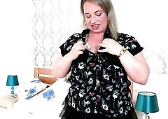 This curvy mother i'd like to fuck is a bit oversexed, but that's no problem for u. Her name is Olga Cabaeva and this babe's a househol