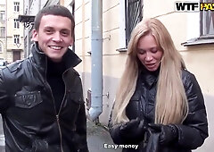 Long haired blonde chick sucks in the porch for the money