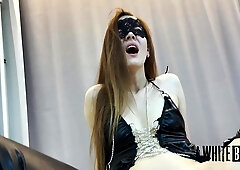 Hardcore Anal Bliss Of A Hot Milf At Home With Deep Fisting