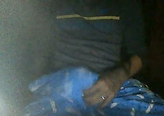 STROKING OFF WHILE WITNESSING THE LAKERS