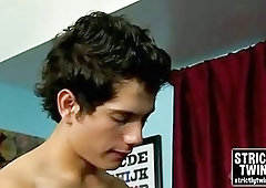 Hot twink helping his loverr out of his underwear