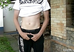 OUTDOOR cam - horny VILLAGE guy