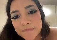 EmmyBullockk - Live Webcam Show 2026-05-30