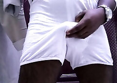 Douche, piercing, african
