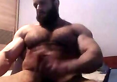 Muscle arab jerk off & cum