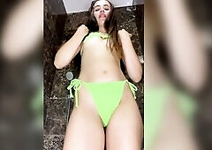 Nice-looking slut is rubbing her butt????