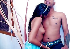 Newly married Bhabhi despairing for the hardcore sex