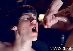 TWINKLIGHT - Kyle Richerds booty breeds young vampire Elijah White after DT