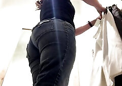 Howdy, I'm 39yo Sammi, your favourite real life mother to stroke to. If interested in all of my full length content and ALL of my links go to Sam