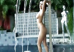 See moist Sunny Leone on now! - Soaked, Naked, Out Door Porn shower