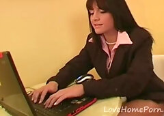 Lovehomporn sex with wet queen bee from Love Home Porn