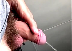 Nice Cocks Pissing