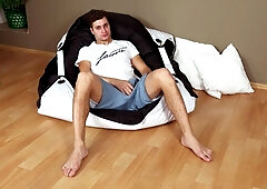 Chose Morandi has sexy lips and he's ready to CUM