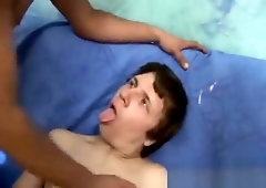 Amatuer Gay Bareback Fucking With Cumswapping