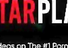 Large dicked trans angel Ashley Aspen is enticed by redhead playgirl Robin Coffins, who got an itch that needs to be tingled!