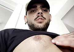 I came home from the gym sweat-soaked and dying to spunk