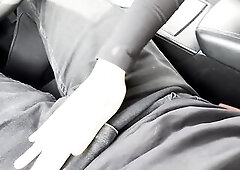Kisselka Gives a Moist Oral in the Car and Plays with Boobs