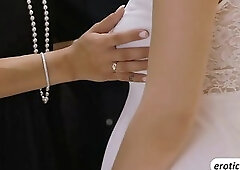 Sensual threesome with Charity Crawford and Valentina Nappi