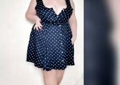 Hot chunky mother I'd like to fuck Jayne knows just how to get u going. That babe has fantastic cleavage in her polka dot costume and when that b